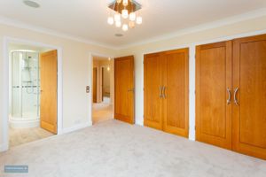 Bedroom- click for photo gallery